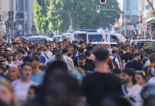 Studie: Autismus und Schizophrenie bei Linkshändern häufiger