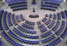 Bundestag soll im September früher aus der Sommerpause kommen