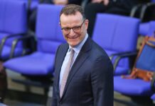 Spahn hält an Unvereinbarkeitsbeschluss der CDU zu Linkspartei fest Spahn hält an Unvereinbarkeitsbeschluss der CDU zu Linkspartei fest