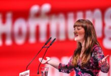 Reichinnek: Kapitalismus hat mit Demokratie rein gar nichts zu tun Reichinnek: Kapitalismus hat mit Demokratie rein gar nichts zu tun