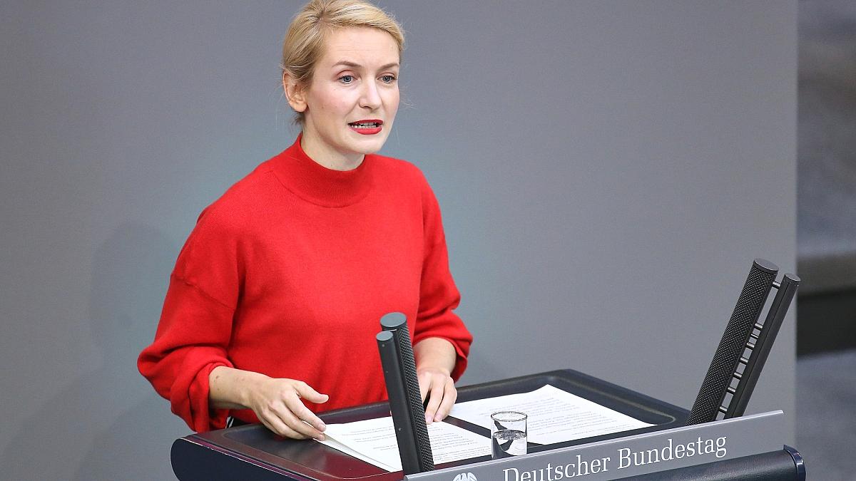 Linken-Chefin nennt AfD "Faschisten" - und bekommt Rüffel