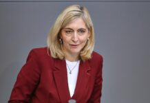 Gesundheitsministerin will Beiträge "stabil" halten