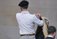 Klöckner verteidigt Rauswurf von Linken-Abgeordnetem mit Mütze Klöckner verteidigt Rauswurf von Linken-Abgeordnetem mit Mütze