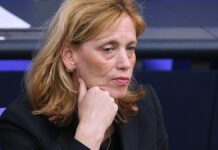 Prien nennt hohe Männerquote im Koalitionsausschuss "bitter" Prien nennt hohe Männerquote im Koalitionsausschuss "bitter"