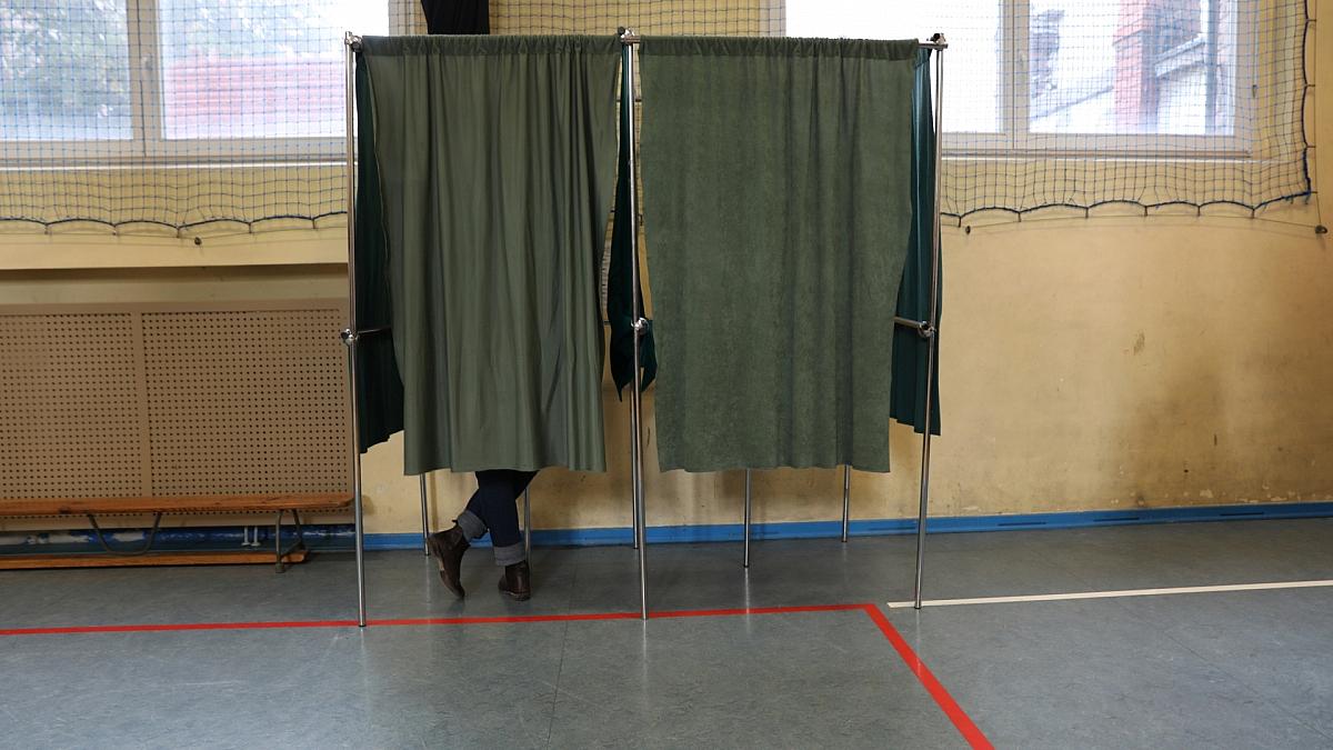 Extrem enges Rennen bei Präsidentenstichwahl in Polen