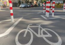 Berliner scheitern mit Eilantrag gegen Straßenpoller & Co
