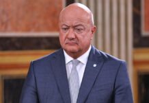 Bundeskanzler Stocker kündigt Maßnahmen nach Amoklauf in Graz an