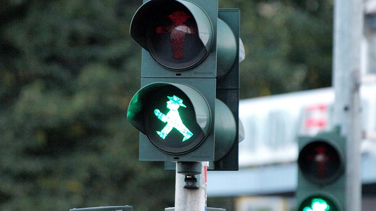 Rufe nach längeren Grünphasen für Fußgänger in Sachsen-Anhalt