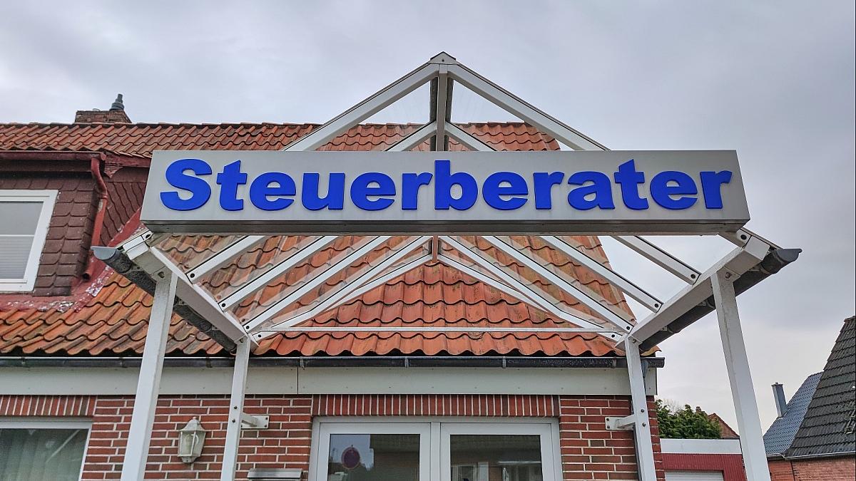 Steuerberater: Investitionsbooster nutzt primär größeren Firmen
