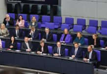 Bericht: Bundesregierung will sich 208 neue Stellen schaffen