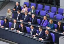 Klöckner rügt Bundesregierung für mangelnde Präsenz im Parlament