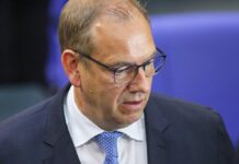 Neuer Wehrbeauftragter mahnt Zwischenbilanz zu Wehrdienstmodell an