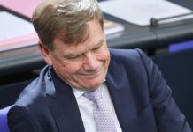 Stegner verteidigt Wadephul gegen Unions-Kritik