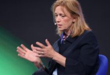 Prien will jüdisches Leben aus reiner Opferperspektive holen