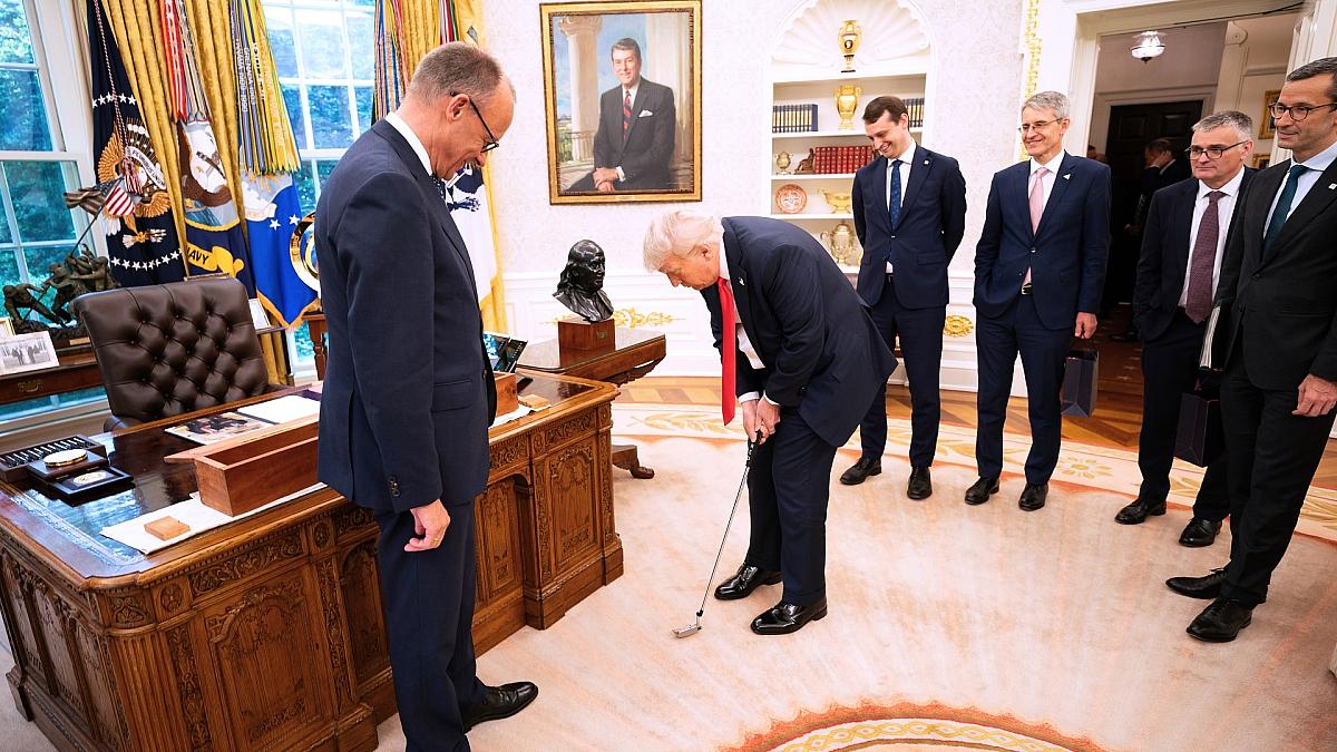 Merz schenkte Trump auch noch einen Golfschläger