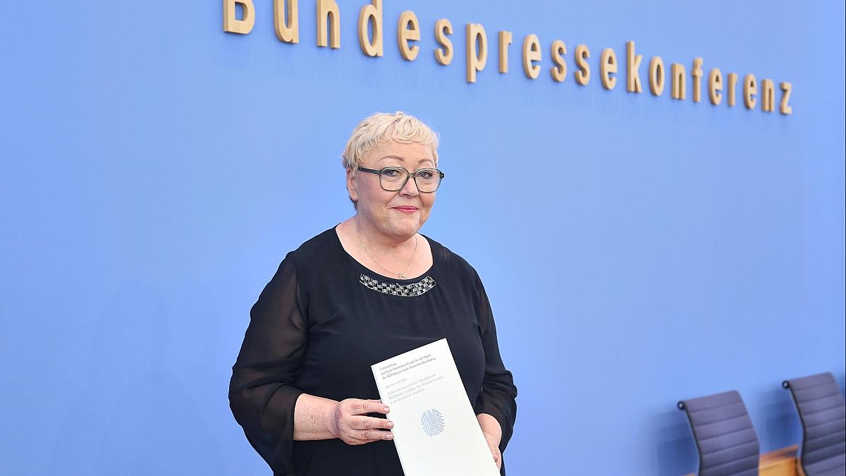 SED-Opferbeauftragte lobt Entschädigungsgesetz als "Meilenstein"
