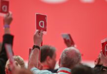 Verteidigungsausschuss-Chef kritisiert SPD-Beschluss zu Wehrdienst