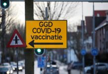 Von der Leyen verteidigt vor Misstrauensantrag Corona-Politik der EU