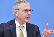 Wirtschaftsweiser fürchtet deutlichen Anstieg der Sozialbeiträge