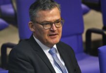 Kiesewetter wirft Trump Desinteresse an der Ukraine vor