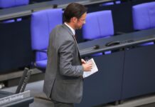 SPD-Parlamentsgeschäftsführer lehnt Sparforderungen aus Union ab
