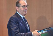 Dobrindt kündigt Initiative zur "Härtung" von EU-Asylsystem an