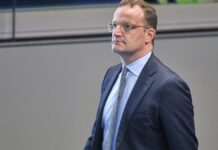 Spahn gesteht Fehler bei Richter-Wahl ein – nimmt SPD in Mithaftung