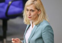 Warken verlangt härtere Strafen gegen gewalttätige Patienten