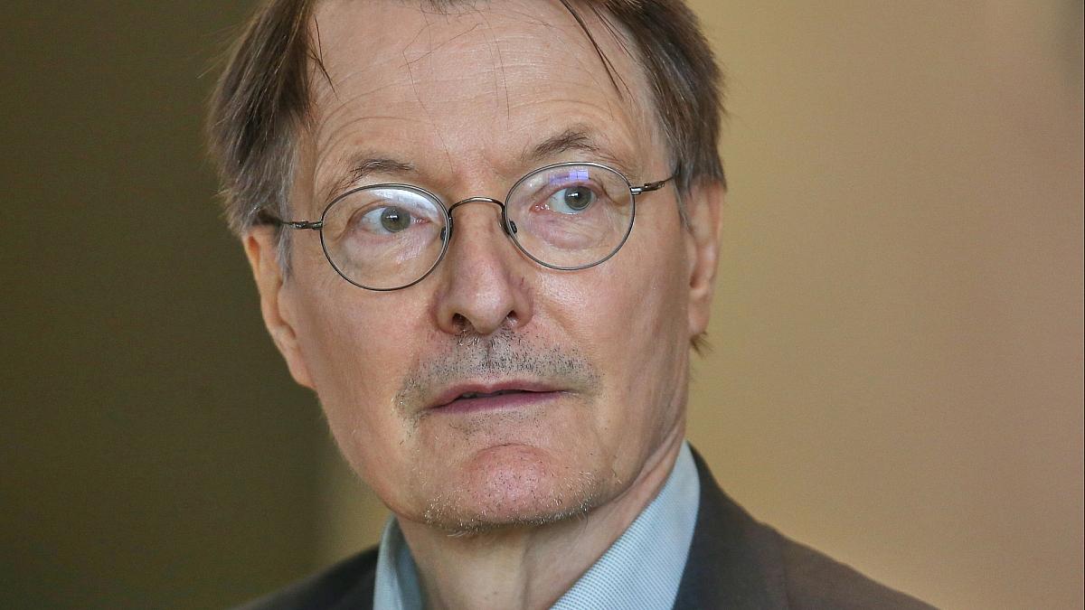 Lauterbach kritisiert Unterfinanzierung von ME/CFS-Forschung scharf