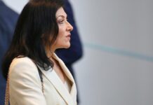 Reiche hält Klimaziel 2045 für "verdammt ambitioniert"