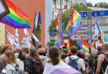 Wegner: "Regenbogenfahne steht für die Grundwerte dieser Stadt"