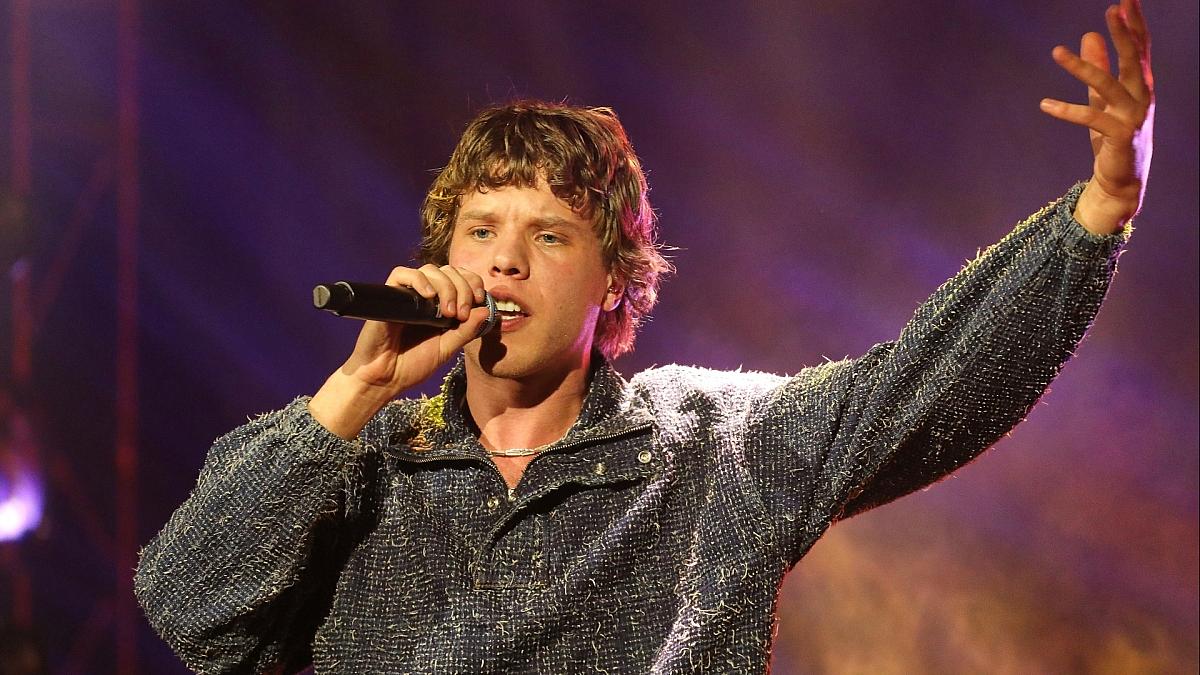 "Golden" weiter an Single-Charts-Spitze - Zartmann zurück auf Rang 3