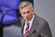 CDU-Politiker van Beek für AfD-Verbotsverfahren