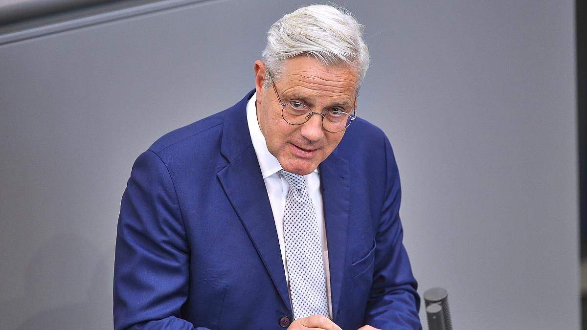 CDU-Außenpolitiker Röttgen: "Putin will die Ukraine auslöschen"
