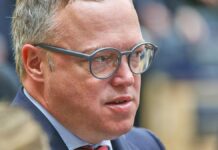 Voigt will Umgang von Kindern mit Smartphones begrenzen