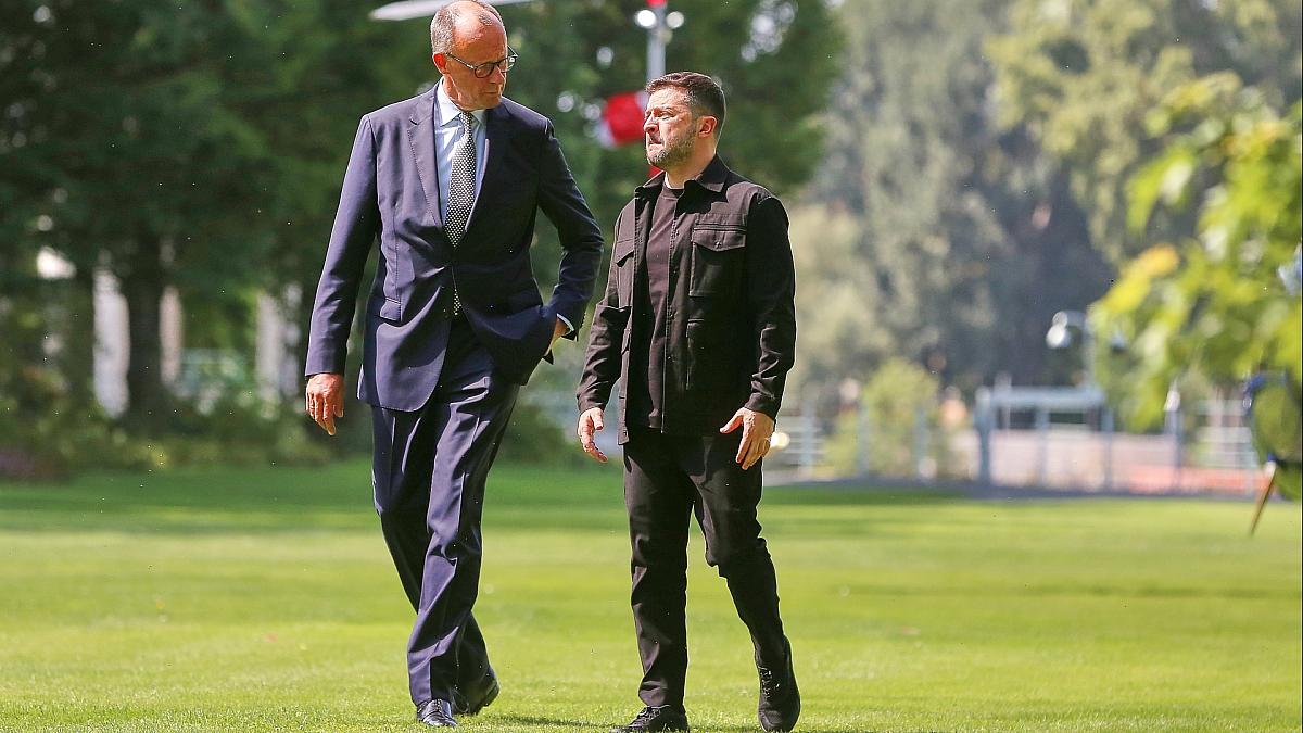 Merz will Selenskyj auf Reise nach Washington vorbereiten