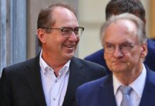 Dobrindt besucht jüdische Gemeinde in Halle