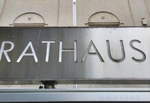 Analyse: Mehrheit der Verwaltungsleistungen online verfügbar