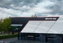 AMG Brand Center Hamburg: Mercedes-Benz eröffnet neue PS-Erlebniswelt