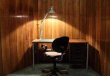 Unternehmen wollen weiter Stellen streichen