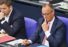 Insa: Schwarz-Rot fällt auf neuen Tiefststand