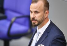 AfD-Abgeordneter verteidigt Post zu ersten Strophen der Ex-Hymne