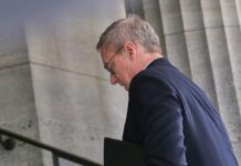 Wildberger verspricht konkrete Maßnahmen zum Bürokratierückbau