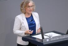 Grüne protestieren gegen mögliche Abschwächung von Klimazielen