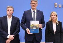 Al-Wazir gibt Bund Schuld für Probleme bei Deutscher Bahn