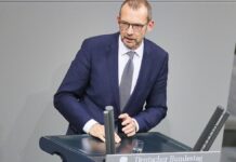 Röwekamp will Entscheidung über Wehrpflicht spätestens Mitte 2027
