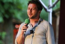 Grünen-Chef Banaszak unterstützt Stahl-Plan der SPD