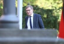 Wadephul plädiert für sofortige Wehrpflicht