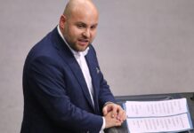 Geplante Russland-Reise von AfD-Politiker stößt auf Kritik