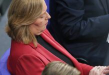 JU-Chef Winkel wirft Bas milliardenschwere Trickserei bei Rente vor